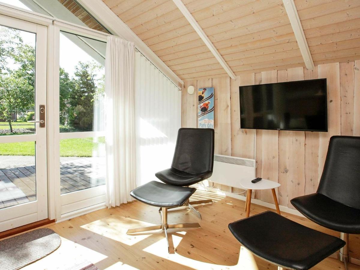 5 Person Holiday Home In Esbjerg V Buitenkant foto